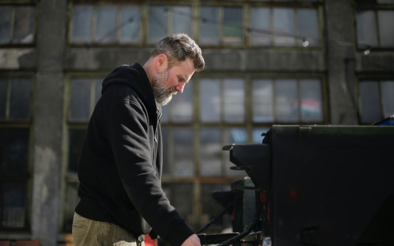 Treasury Backs Loans To Bigger Businesses